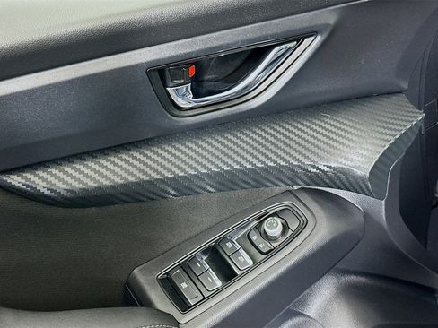 Used 2024 Subaru Ascent Premium w/ Convenience Package image 15