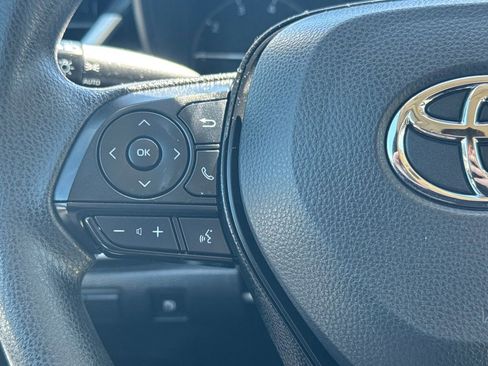 Used 2025 Toyota Corolla LE AWD/4WD image 18