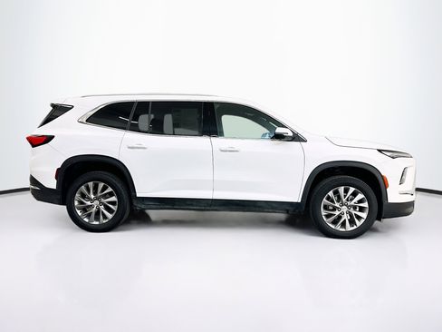 Used 2025 Buick Enclave Preferred image 10
