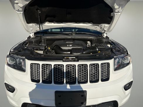 Used 2015 Jeep Grand Cherokee Altitude image 46