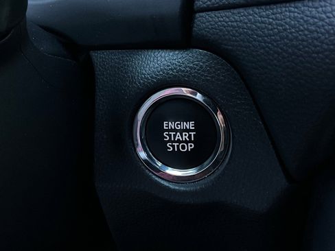 Used 2025 Toyota RAV4 XLE image 29