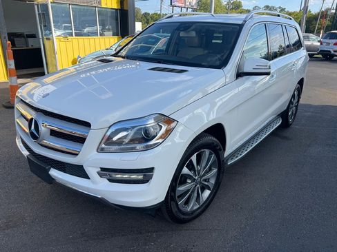 Used 2015 Mercedes-Benz GL 450 4MATIC image 9