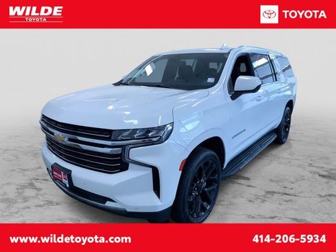 Used 2022 Chevrolet Suburban LT RWD image 1
