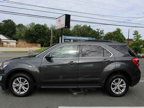 Used 2017 Chevrolet Equinox LT FWD image 10