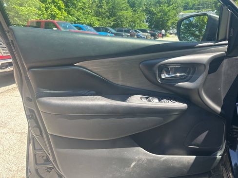 Used 2018 Nissan Murano SV AWD/4WD image 11