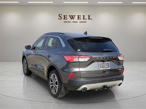 Used 2020 Ford Escape SEL image 3