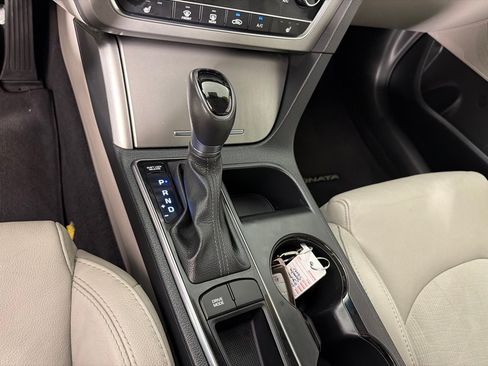 Used 2016 Hyundai Sonata Sport w/ Option Group 1V FWD image 19