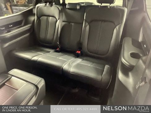 Used 2022 Jeep Grand Wagoneer Series II AWD/4WD image 27