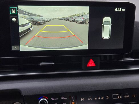 New 2026 Kia Carnival EX image 29