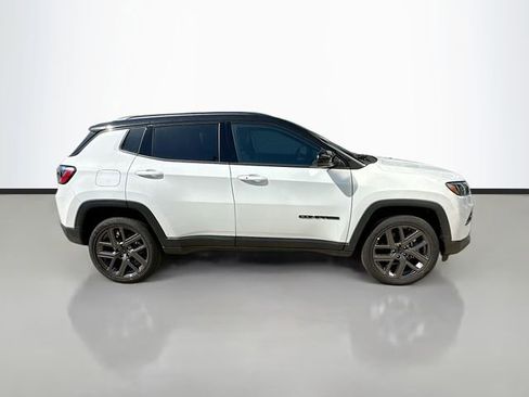 New 2026 Jeep Compass Limited image 5