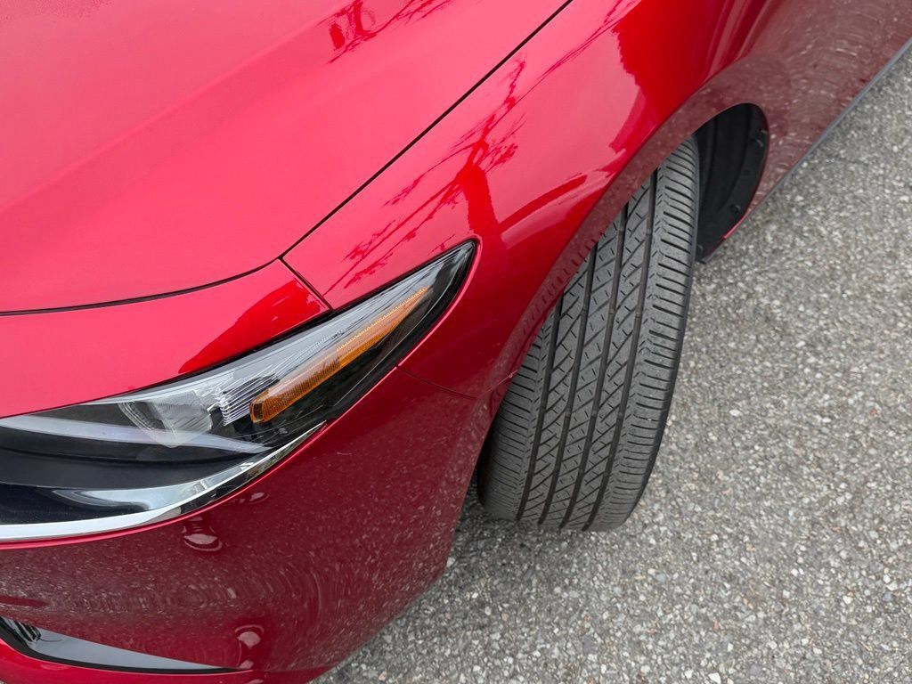 Used 2021 MAZDA MAZDA3 s FWD image 3