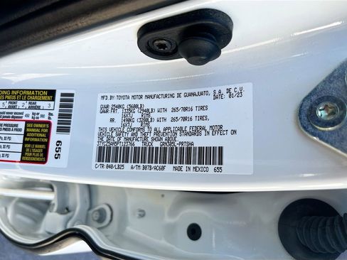 Used 2023 Toyota Tacoma TRD Pro AWD/4WD image 33