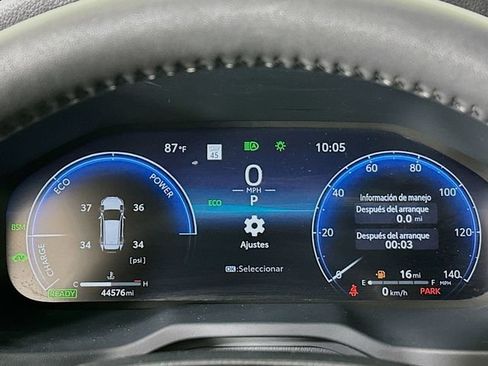 Used 2025 Toyota RAV4 XSE w/ Advanced Technology Package AWD/4WD image 18