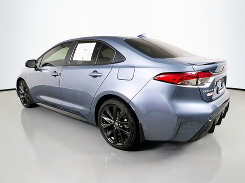 Used 2025 Toyota Corolla SE image 8