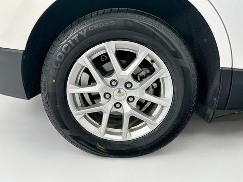 Used 2024 Chevrolet Equinox LT AWD/4WD image 31