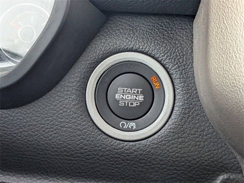 Used 2022 RAM 1500 Laramie image 32