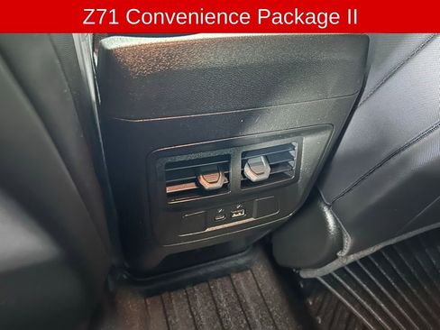 Used 2023 Chevrolet Colorado Z71 w/ Z71 Convenience Package 2 image 16