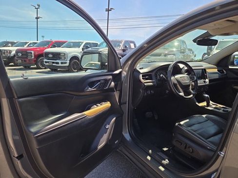 Used 2018 GMC Acadia Denali w/ Technology Package AWD/4WD image 7