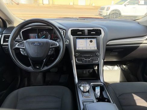 Used 2018 Ford Fusion SE image 55