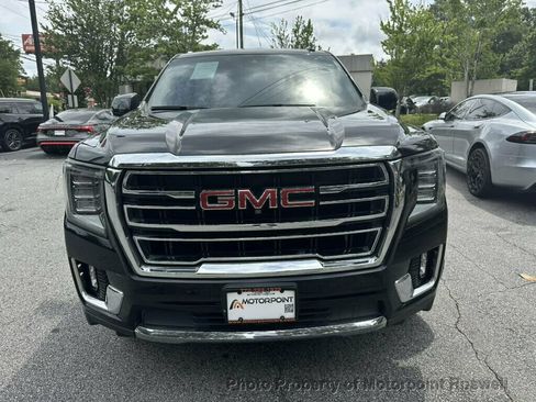 Used 2023 GMC Yukon XL SLT w/ SLT Premium Package RWD image 5