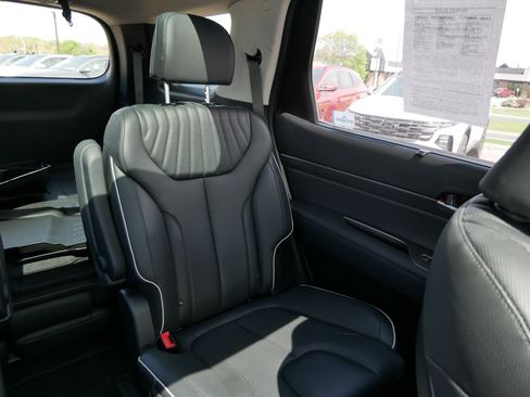 Certified 2023 Hyundai Palisade Limited AWD/4WD image 14