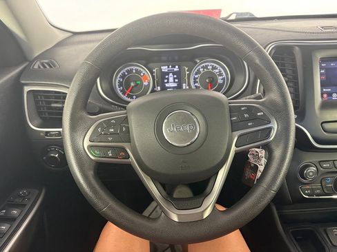 Used 2020 Jeep Cherokee Latitude FWD image 15