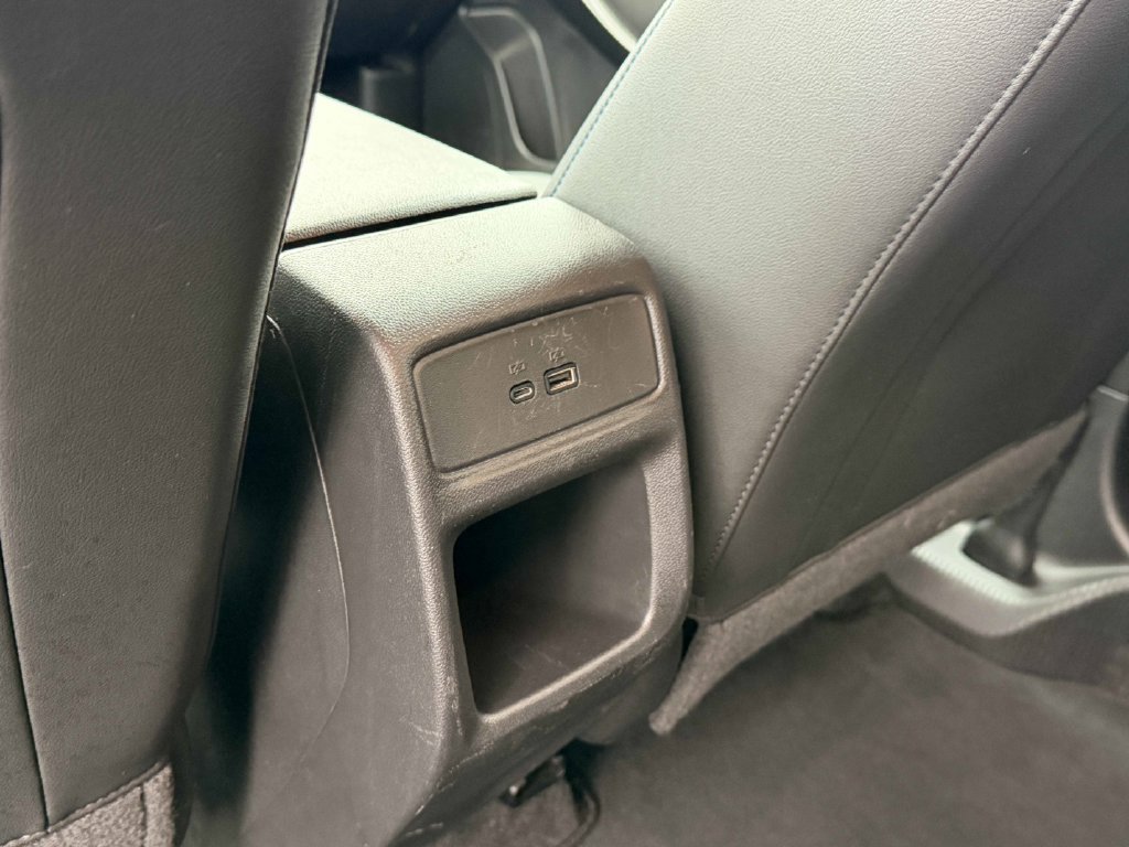 Used 2025 Chevrolet Trax LT FWD image 21