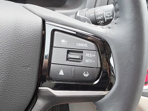 Used 2025 Honda Odyssey EX-L image 17