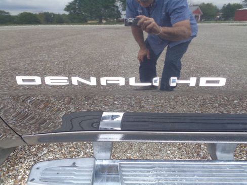 Used 2020 GMC Sierra 3500 Denali w/ Denali Ultimate Package image 18