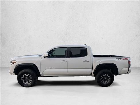 Certified 2022 Toyota Tacoma TRD Off-Road image 9