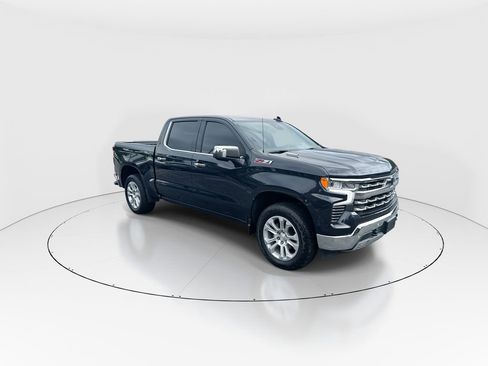 Used 2022 Chevrolet Silverado 1500 LTZ AWD/4WD image 2