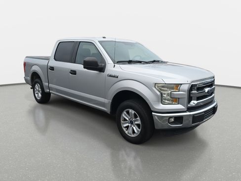 Used 2016 Ford F150 XLT image 3