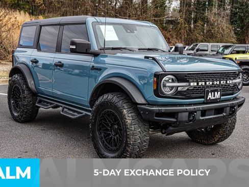 Used 2023 Ford Bronco Wildtrak image 4