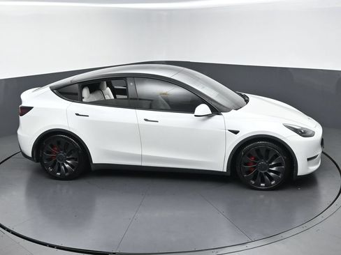 Used 2022 Tesla Model Y Performance AWD/4WD image 42