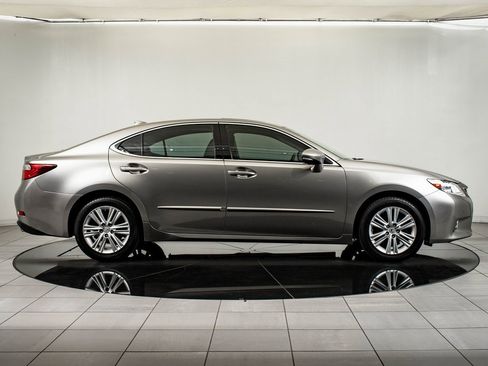 Used 2015 Lexus ES 350 image 11