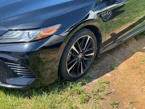 Used 2019 Toyota Camry XSE FWD image 4