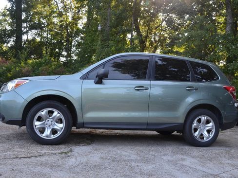 Used 2016 Subaru Forester 2.5i w/ Popular Package #1 AWD/4WD image 5