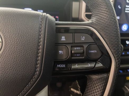 Used 2024 Toyota Tundra Limited image 29