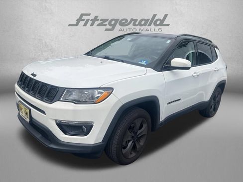 Used 2019 Jeep Compass Latitude AWD/4WD image 2