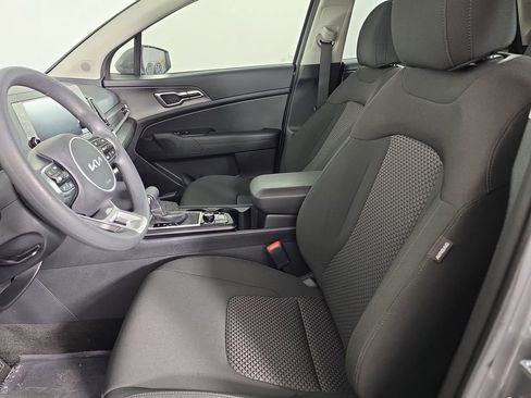Certified 2025 Kia Sportage LX FWD image 8