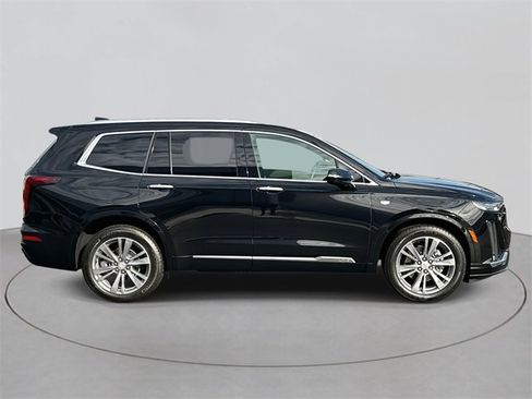 Certified 2023 Cadillac XT6 Premium Luxury image 34