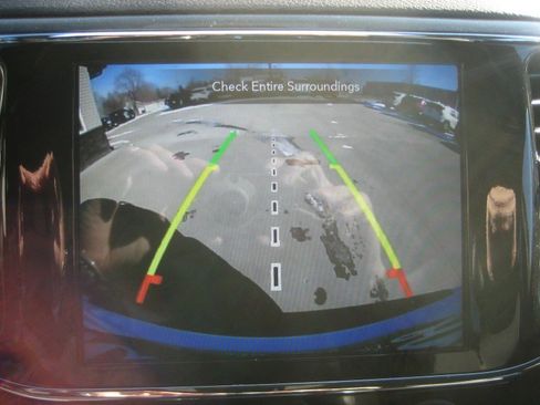 Used 2021 Jeep Grand Cherokee Laredo X image 27