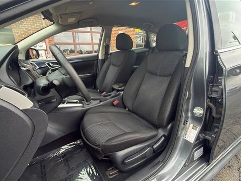 Used 2017 Nissan Sentra SR FWD image 30