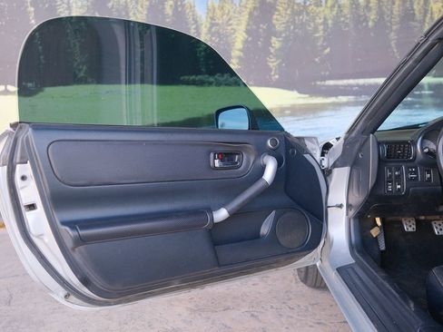 Used 2005 Toyota MR2 image 11