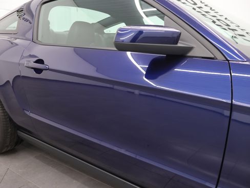 Used 2010 Ford Mustang GT Premium RWD image 23