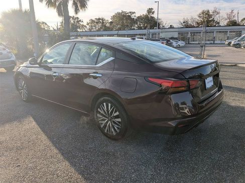 Used 2025 Nissan Altima 2.5 SV image 6
