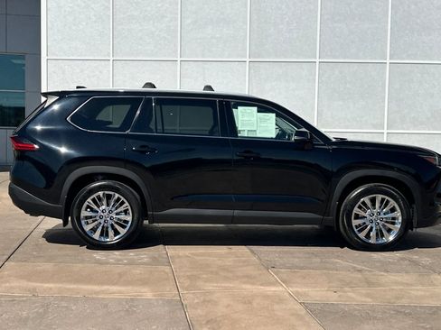 Certified 2025 Toyota Grand Highlander AWD image 3