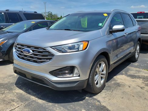 Used 2020 Ford Edge SEL w/ Convenience Package FWD image 3