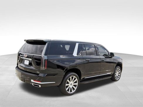New 2026 Cadillac Escalade ESV 2WD image 4