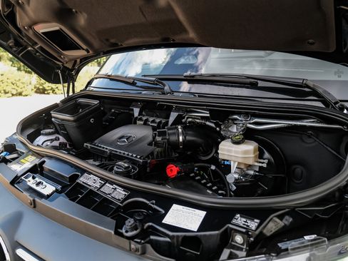 Used 2025 Mercedes-Benz Sprinter 2500 image 70